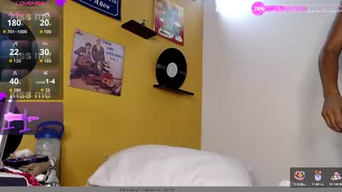 MEIS online show from 07-03-26, 03:24
