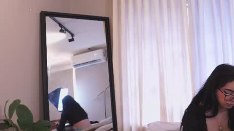 Snapshot of mekari_doll chatting on 06-16-26, 07:27 Mekari . online show from 06-16-26, 07:27