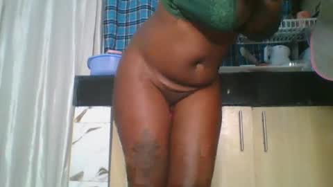 pretty online show from 02-11-25, 06:01