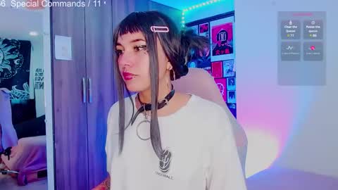 Snapshot of mel_dahlia chatting on 01-22-25, 03:51 Melissa - - Please help me to reach 100 thumbs up online show from 01-22-25, 03:51