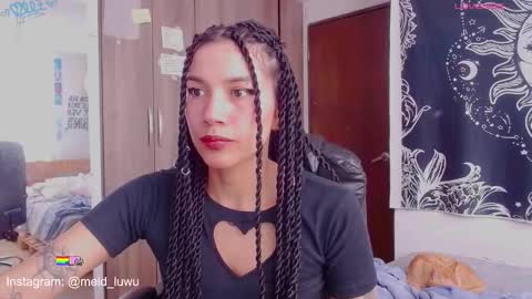 Snapshot of mel_dahlia chatting on 03-25-26, 09:43 Melissa - - Please help me to reach 100 thumbs up online show from 03-25-26, 09:43