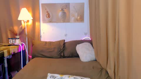 mel_rai14 online show from 04-03-26, 02:26