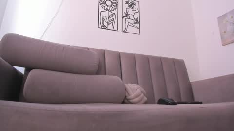 melani greyy online show from 11-13-25, 08:19