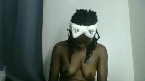 milly online show from 10-22-25, 07:46