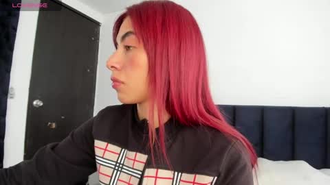 Melanie roux  online show from 04-27-26, 02:15