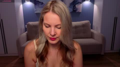 Melanie Bennett online show from 04-08-26, 06:46