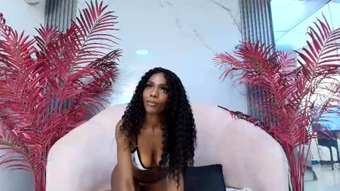 Snapshot of melaniepatton chatting on 10-24-25, 02:13 Melanie online show from 10-24-25, 02:13