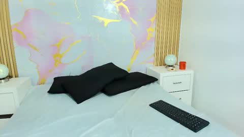 Snapshot of melaniepatton chatting on 01-17-26, 08:56 Melanie online show from 01-17-26, 08:56