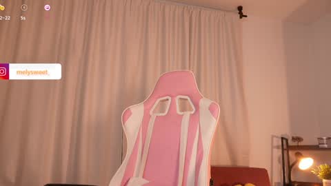 Snapshot of melanieryann_ chatting on 01-28-25, 08:14 Ig melysweet online show from 01-28-25, 08:14