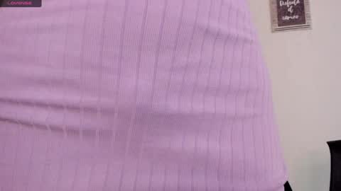 Snapshot of melaniie_roussel chatting on 12-11-24, 04:18 melaniie_roussel online show from 12-11-24, 04:18
