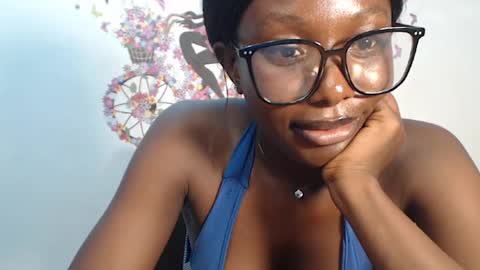 Snapshot of melanine_floral chatting on 03-11-25, 12:17 Praiz online show from 03-11-25, 12:17