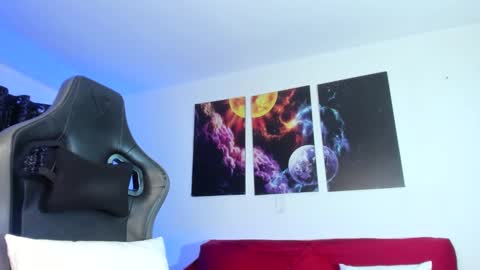 melannia_hills online show from 02-20-25, 09:55