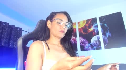 melannia_hills online show from 02-27-25, 10:15