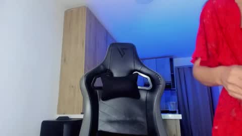 melannia_hills online show from 03-12-25, 07:57