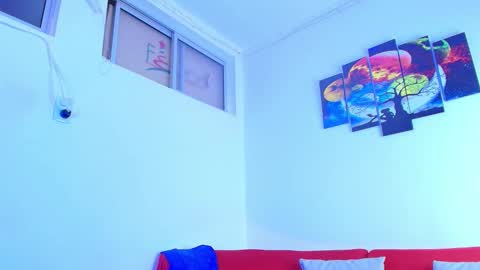 melannia_hills online show from 10-11-25, 07:23