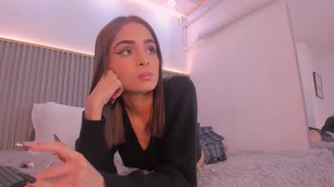 Snapshot of melany_hoffman chatting on 11-16-25, 09:31 melany_hoffman online show from 11-16-25, 09:31