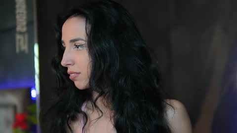 Snapshot of melanysoul chatting on 10-17-25, 07:49 Melany online show from 10-17-25, 07:49