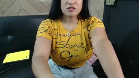Snapshot of melanyxx83 chatting on 10-13-25, 10:32 melanyxx83 online show from 10-13-25, 10:32