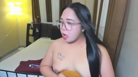 melayfoxx online show from 04-22-26, 02:07