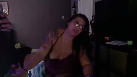 Snapshot of melchatte chatting on 10-12-25, 01:59 melchatte online show from 10-12-25, 01:59