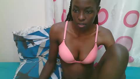 Snapshot of meldeeh chatting on 09-13-25, 06:29 meldeeh online show from 09-13-25, 06:29