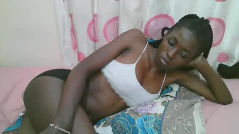 Snapshot of meldeeh chatting on 09-18-25, 10:06 meldeeh online show from 09-18-25, 10:06