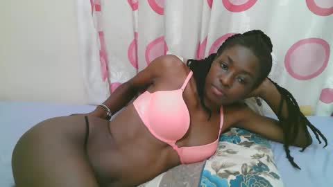 Snapshot of meldeeh chatting on 09-23-25, 07:22 meldeeh online show from 09-23-25, 07:22