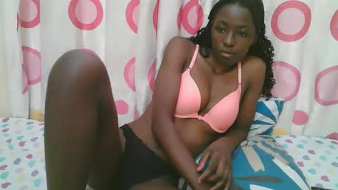 Snapshot of meldeeh chatting on 10-22-25, 05:52 meldeeh online show from 10-22-25, 05:52