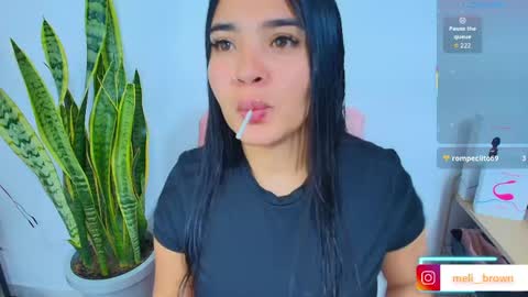    Independent model online show from 04-20-26, 05:54