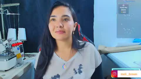    Independent model online show from 06-18-26, 11:53