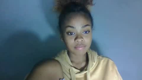 meliana98 online show from 10-31-25, 04:19