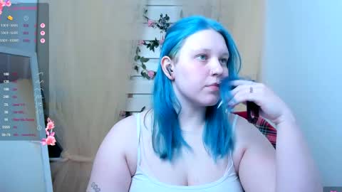Snapshot of melibooo chatting on 05-11-26, 04:04 Meli online show from 05-11-26, 04:04