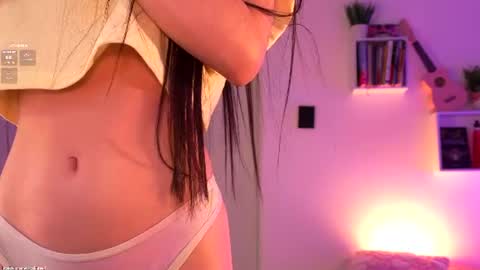 Meli           online show from 07-13-26, 06:33