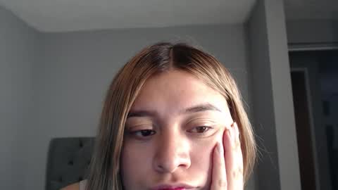 meliinna_xxx online show from 11-25-25, 09:15