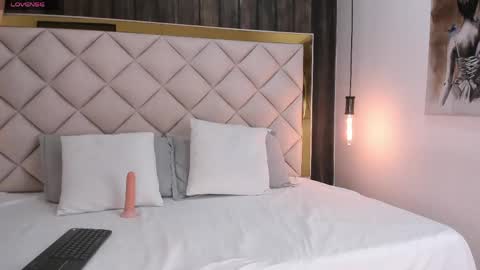 Meliisa  online show from 05-14-26, 07:42