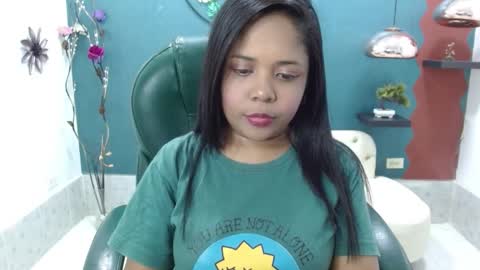 Snapshot of melika_sweet chatting on 01-19-25, 06:00 eli online show from 01-19-25, 06:00