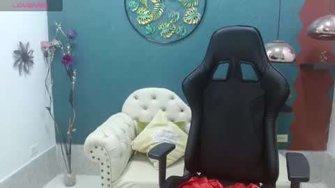 Snapshot of melika_sweet chatting on 02-12-25, 08:50 eli online show from 02-12-25, 08:50