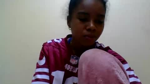 Snapshot of melina311 chatting on 08-04-26, 04:37 melina311 online show from 08-04-26, 04:37