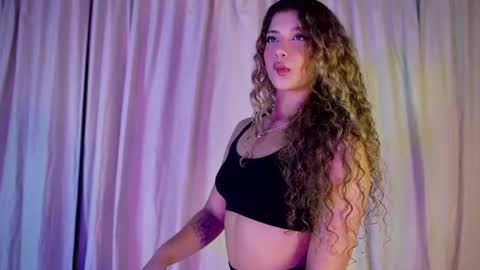 Snapshot of melina_smith1 chatting on 07-07-26, 01:41 MelinaSmith online show from 07-07-26, 01:41