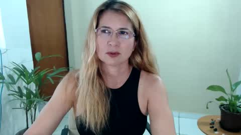 Melinda online show from 04-03-26, 12:08