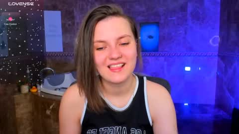 Melinda online show from 04-30-26, 01:23