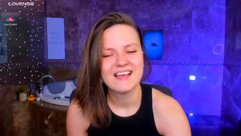 Snapshot of melindat chatting on 07-02-26, 03:23 Melinda online show from 07-02-26, 03:23