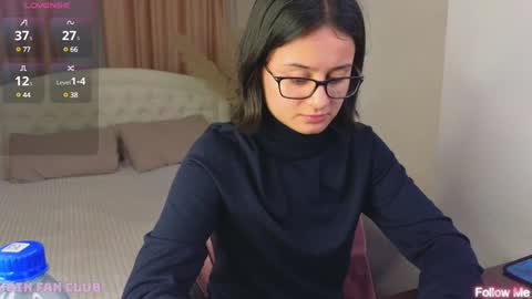 Victoria online show from 01-17-25, 04:04