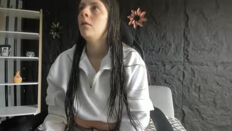 Melissa online show from 02-16-26, 01:51