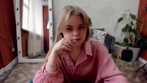 Sophia online show from 11-11-25, 07:30