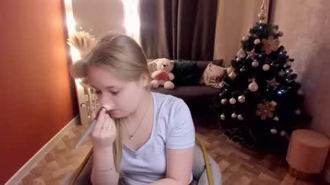 Sophia online show from 12-19-25, 05:58