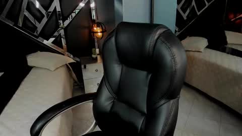 Snapshot of melissa_23_ chatting on 02-21-25, 11:43 melissa_23_ online show from 02-21-25, 11:43