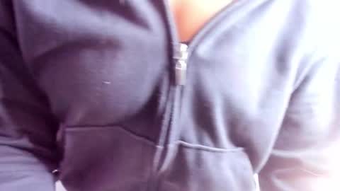 Snapshot of melissa_23_ chatting on 09-24-25, 02:48 melissa_23_ online show from 09-24-25, 02:48