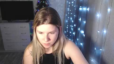 Snapshot of melissa__ray chatting on 01-10-25, 06:38 Melissa  Ray online show from 01-10-25, 06:38