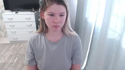 Snapshot of melissa__ray chatting on 01-23-25, 08:36 Melissa  Ray online show from 01-23-25, 08:36